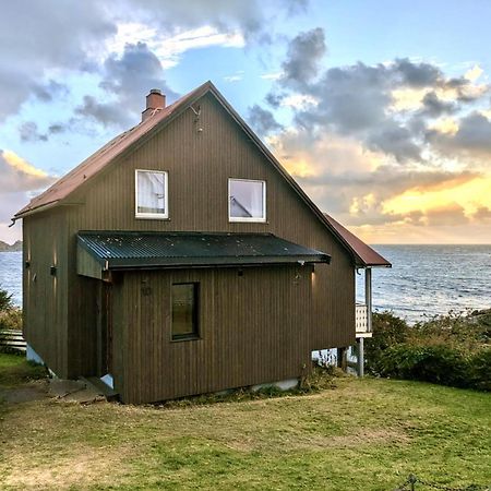 House By The Sea Reine, Lofoten Ngoại thất bức ảnh
