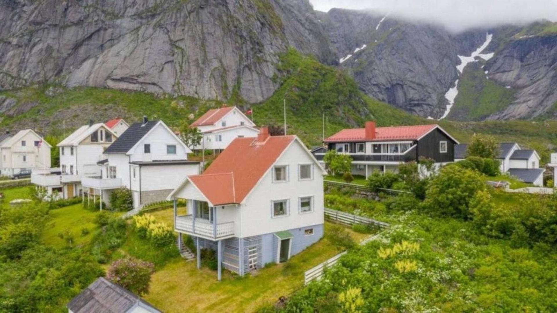 House By The Sea Reine, Lofoten Ngoại thất bức ảnh