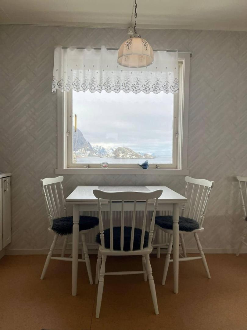 House By The Sea Reine, Lofoten Ngoại thất bức ảnh